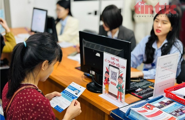 Luật Việc làm 2025 sửa đổi lần đầu quy định đăng ký lao động trên toàn quốc