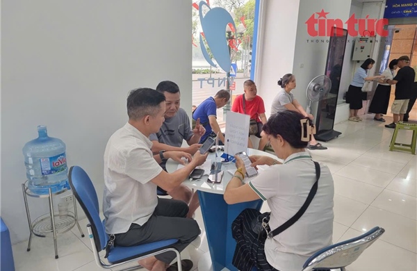 Ba nhóm người dùng cần cập nhật xác thực lại thông tin để không bị khóa SIM