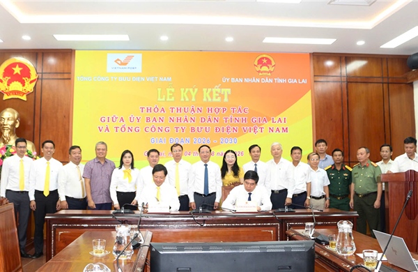Gia Lai hợp tác xây dựng hạ tầng số, phát triển kinh tế số