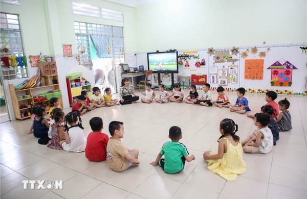 Quy định chế độ làm việc đối với giáo viên mầm non