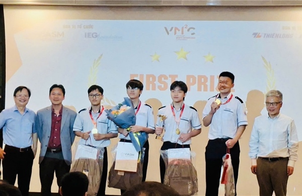 Học sinh phổ thông ứng dụng AI giải quyết các bài toán mô hình