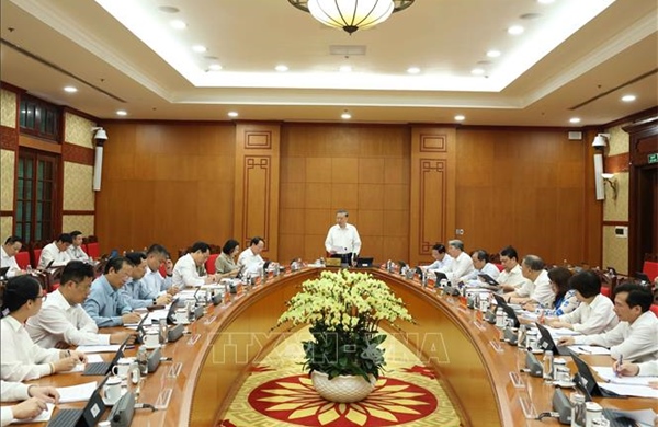 Khi thể chế trở thành bệ phóng cho hành động