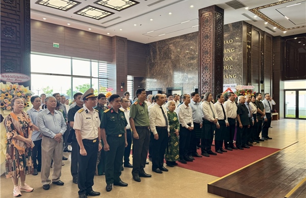 Kỷ niệm 137 năm Ngày sinh Chủ tịch Tôn Đức Thắng 