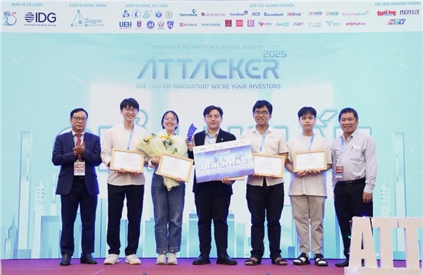 Dự án AI pháp lý cho Ngân hàng Nhà nước giành ngôi Quán quân Fintech ATTACKER 2025
