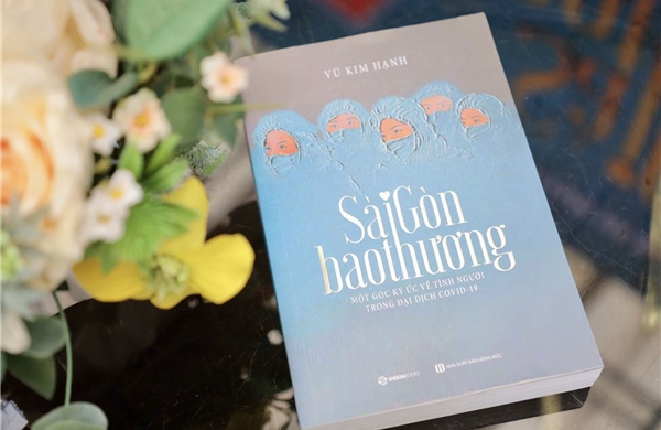 Ra mắt sách &#39;Sài Gòn bao thương&#39; ghi lại hồi ức về sức mạnh cộng đồng