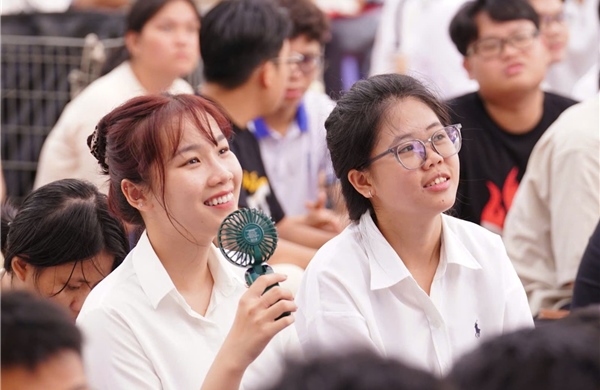 Thầy và trò TP Hồ Chí Minh sẵn sàng bước vào năm học mới