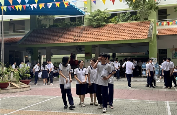 Sở Giáo dục và Đào tạo TP Hồ Chí Minh đưa ra lưu ý quan trọng khi tuyển sinh đầu cấp trực tuyến