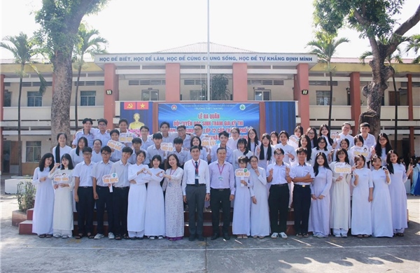 AI bùng nổ: Áp lực đổi mới từ giảng đường đại học