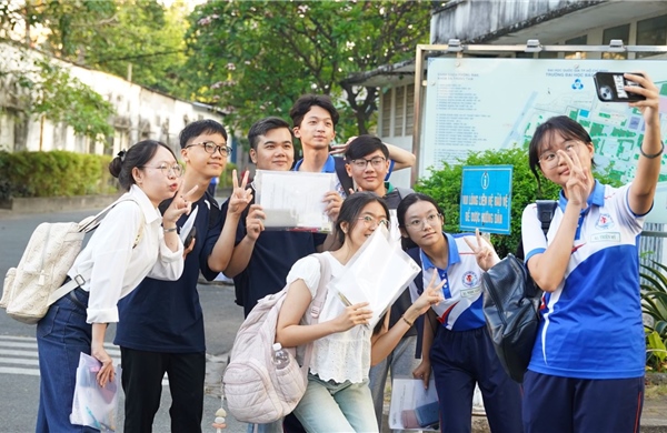 Tái cấu trúc giáo dục Toán trong kỷ nguyên số