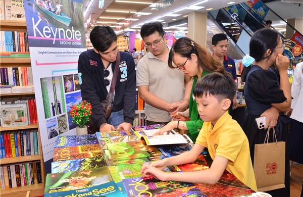 TP.HCM đề xuất cho toàn bộ học sinh sử dụng sách giáo khoa miễn phí 