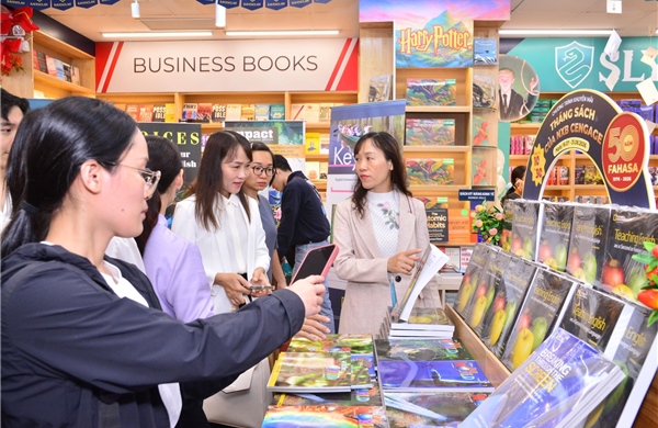 Đa dạng giải pháp đáp ứng nhu cầu sách giáo khoa trước năm học mới