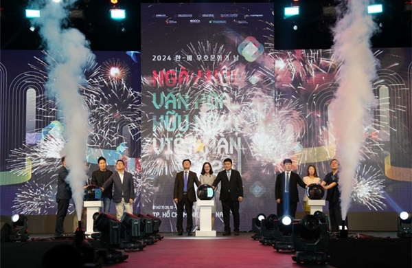 Rộn ràng ngày hội văn hóa hữu nghị Việt - Hàn 2025