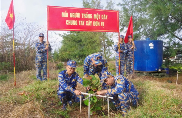 Các đảo trên quần đảo Trường Sa hưởng ứng Tết trồng cây