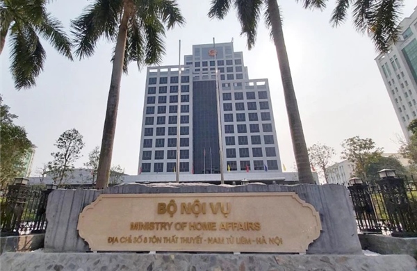 Bộ Nội vụ là cơ quan thường trực giải quyết vướng mắc khi tổ chức chính quyền địa phương 2 cấp