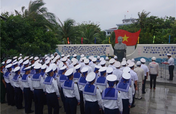 Lực lượng Hải quân tổ chức nhiều hoạt động tri ân nhân Ngày Thương binh - Liệt sĩ