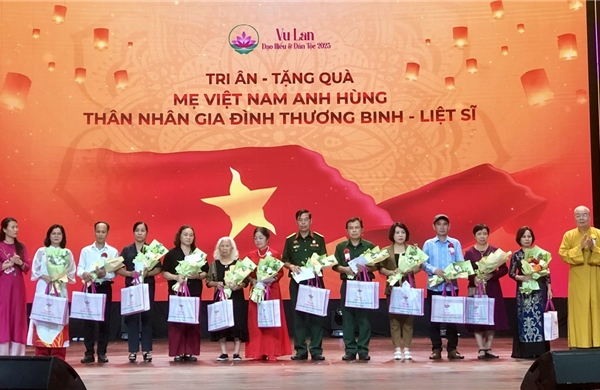 Đặc sắc chương trình nghệ thuật Vu lan - Đạo hiếu và Hồn thiêng Tổ quốc