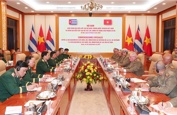 Bộ trưởng Phan Văn Giang: Việt Nam kiên trì chính sách Quốc phòng ‘bốn không’