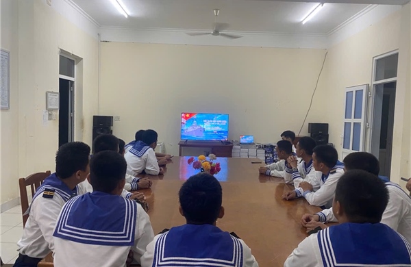 Vùng 4 Hải quân sôi nổi cuộc thi 50 năm vang mãi bản hùng ca giữ biển