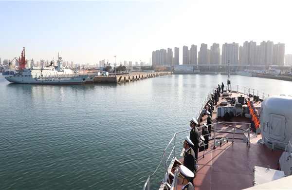 Tàu 015 - Trần Hưng Đạo của Hải quân Việt Nam thăm, giao lưu với Hải quân Trung Quốc