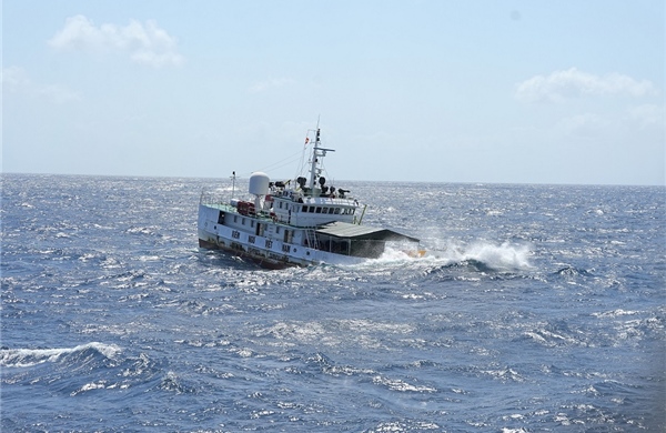 Chính ủy Cảnh sát biển trực tiếp kiểm tra lực lượng chống khai thác IUU vùng biển giáp ranh