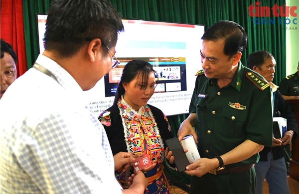 Bình dân học vụ số nơi biên cương