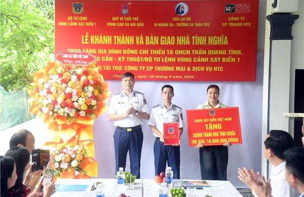 Cảnh sát biển khánh thành và bàn giao nhà tình nghĩa cho gia đình quân nhân
