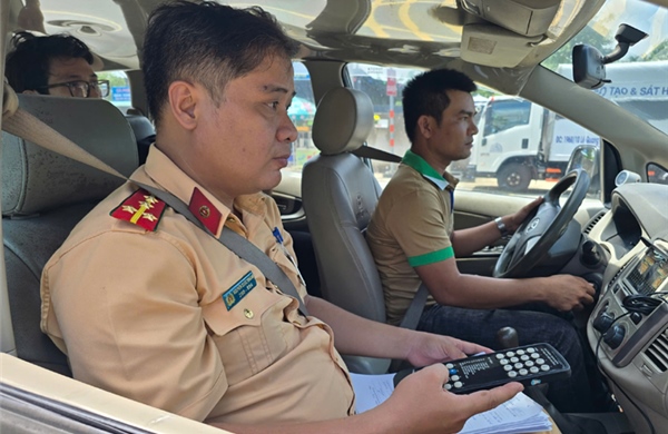 TP Hồ Chí Minh: Kỳ sát hạch giấy phép lái xe đầu tiên sau khi chuyển giao về Công an