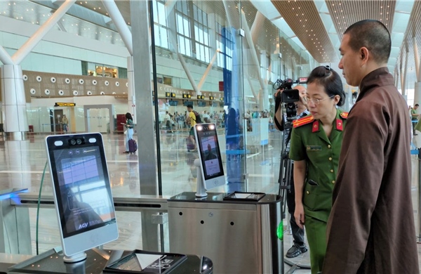 TP Hồ Chí Minh triển khai định danh điện tử và sinh trắc học tại nhà ga T3 – Tân Sơn Nhất