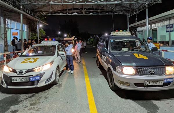 TP Hồ Chí Minh tổ chức thi sát hạch lái xe đến khuya, giải quyết hồ sơ tồn đọng