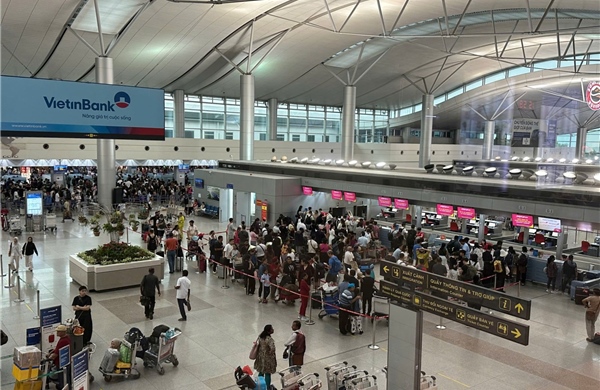 TP Hồ Chí Minh: Dự kiến 130.000 khách mỗi ngày qua Tân Sơn Nhất dịp lễ 2/9