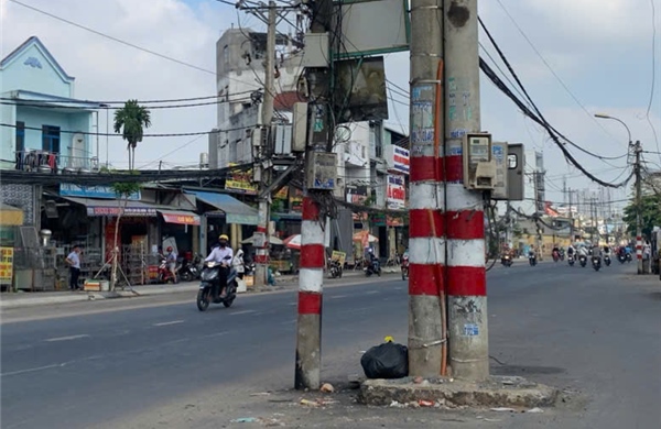 Điện lực TP Hồ Chí Minh làm rõ việc chậm di dời trụ điện trên đường Nguyễn Thị Định
