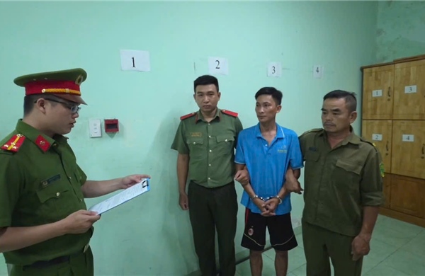 TP Hồ Chí Minh: Tạm giữ đối tượng nhiều lần bạo hành con riêng của 'vợ'