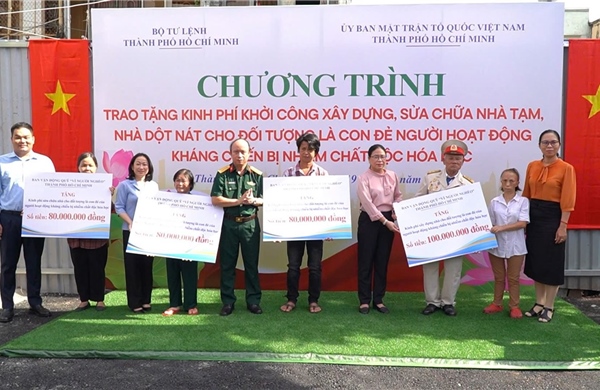 Bộ Tư lệnh TP Hồ Chí Minh hỗ trợ xây dựng 7 căn nhà cho gia đình chính sách