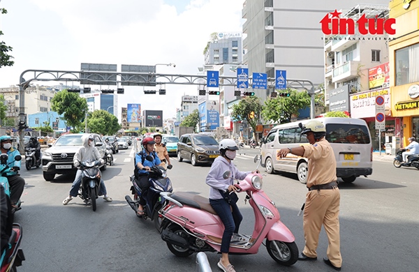 TP Hồ Chí Minh: Phân luồng trước khi áp dụng đường 3 chiều trên đường Cộng Hòa