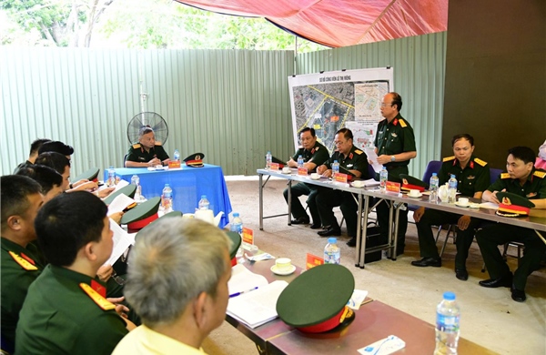 Thượng tướng Lê Quang Minh kiểm tra chiến dịch tìm kiếm liệt sĩ