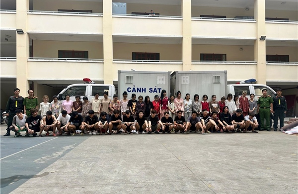 Ma túy núp bóng thuốc lá điện tử - Bài cuối: Nâng cao nhận thức của cộng đồng
