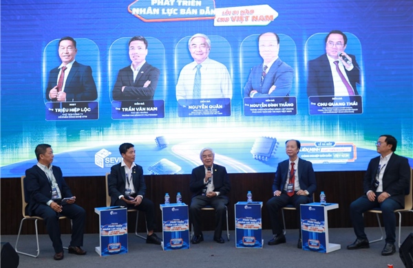 Đẩy mạnh phát triển nguồn lực công nghiệp bán dẫn tại Việt Nam