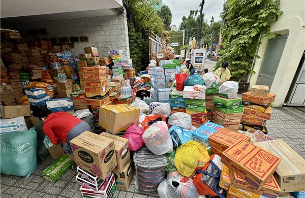 TP Hồ Chí Minh mở thêm các điểm tiếp nhận cứu trợ khẩn cấp hỗ trợ đồng bào miền Trung