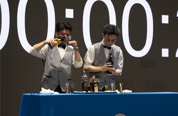 Sinh viên du lịch tỏa sáng tại Cuộc thi pha chế tại TP Hồ Chí Minh