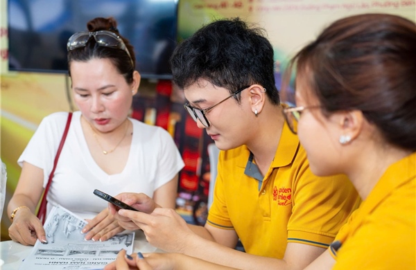 Doanh nghiệp du lịch nỗ lực 'giữ nhịp' giá tour dịp lễ 30/4 và 1/5