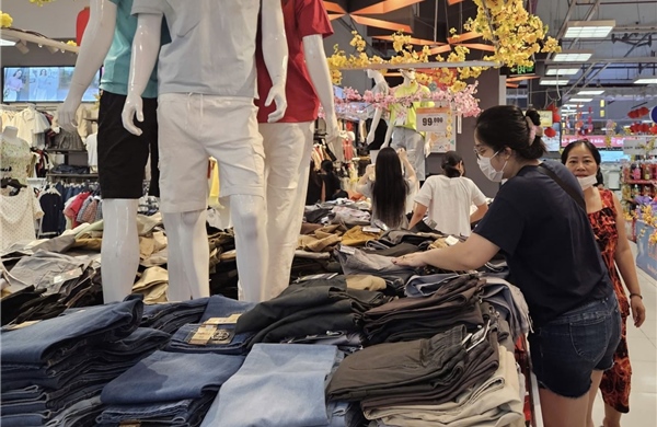 TP Hồ Chí Minh thúc đẩy thời trang Việt bứt phá trên thương mại điện tử