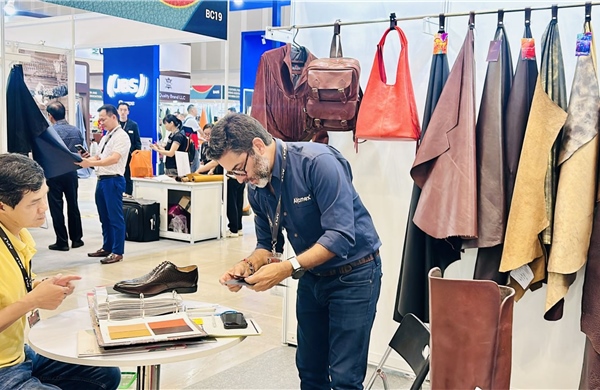 Niềm tin kinh doanh cải thiện khi số doanh nghiệp mới tăng mạnh nhất ba năm