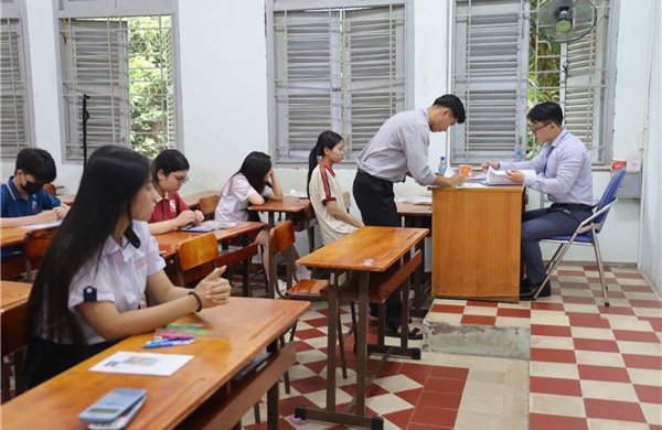 Thí sinh TP Hồ Chí Minh cần làm gì sau khi biết điểm thi tốt nghiệp THPT 2026?