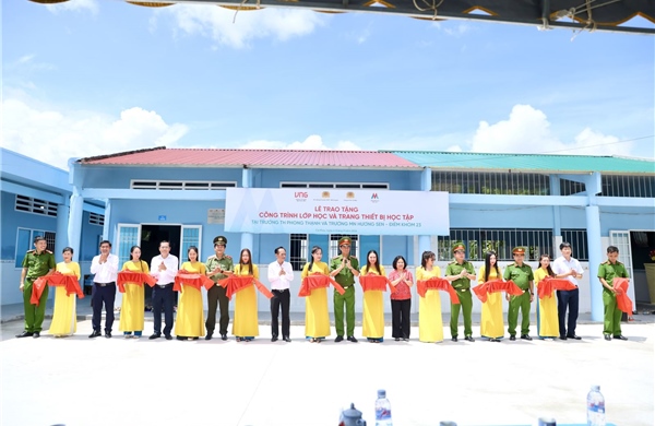 Gần 8,5 tỷ đồng hỗ trợ nhà ở và trường học tại Cà Mau