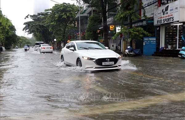 Chủ động ứng phó với mưa lớn khu vực Trung Bộ