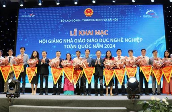 Khai mạc Hội giảng Nhà giáo giáo dục nghề nghiệp toàn quốc năm 2024 