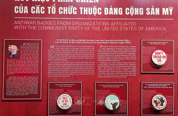 Thành phố Hồ Chí Minh trưng bày chuyên đề về huy hiệu phản chiến