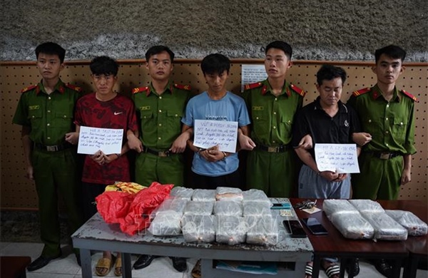 Biểu dương thành tích triệt phá đường dây ma túy ở Điện Biên