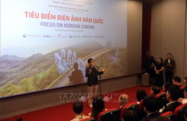 Liên hoan phim châu Á Đà Nẵng: Người dân, du khách háo hức ra rạp