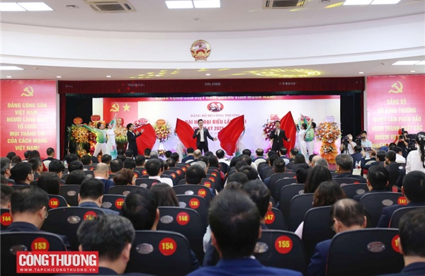 Đại hội Đảng bộ Bộ Công Thương lần thứ I: Giữ vững vai trò &#39;lá cờ đầu&#39; trên mặt trận kinh tế